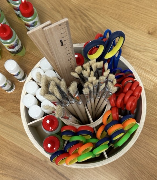 Dreh-Sortierschale "Basteln" - befüllt