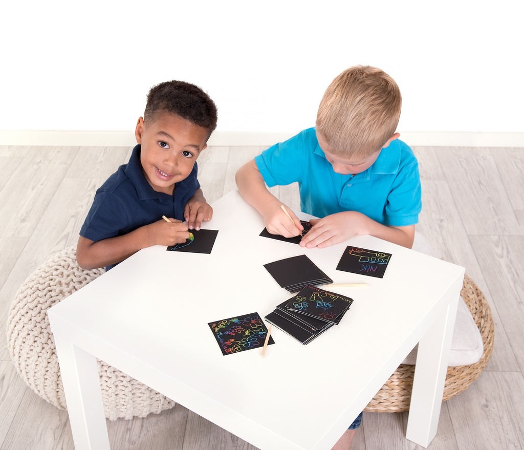 Kratzblätter (200 Blätter + 24 Stifte)